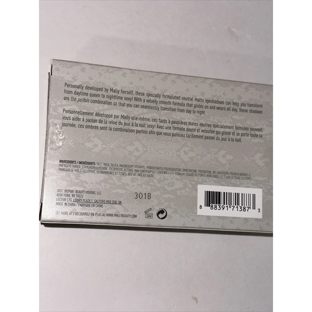 Mally Beauty Mally's Mattes Eyeshadow Palette 8 Shades Neutral Matte‎ Mirror New